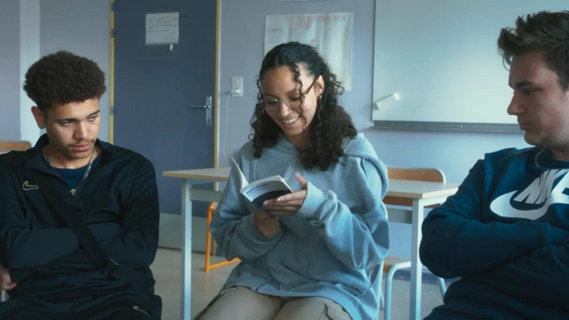 Writing Life – Annie Ernaux Through the Eyes of High School Students